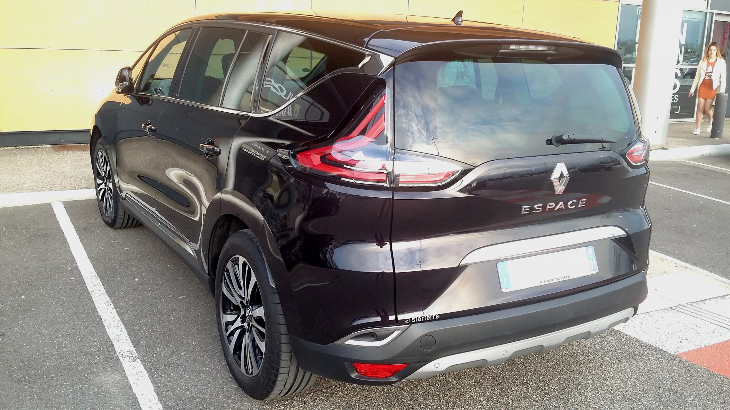 RENAULT ESPACE V  ANNEE 2018 INITIALE PARIS